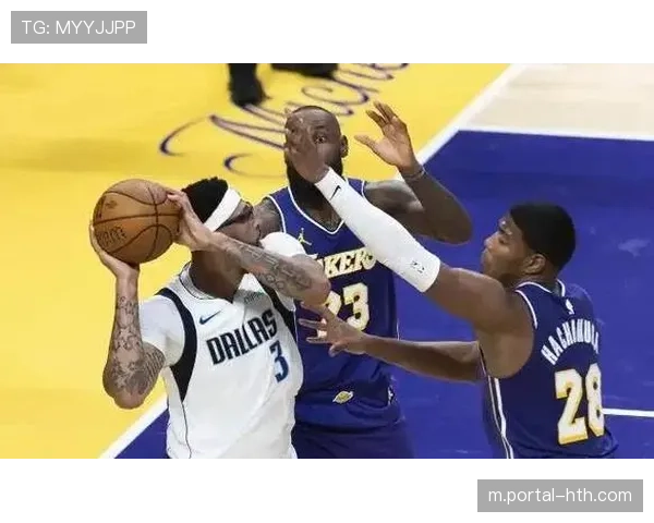 湖人詹东挡拆每百回合仅4.4次 战术潜力待挖掘